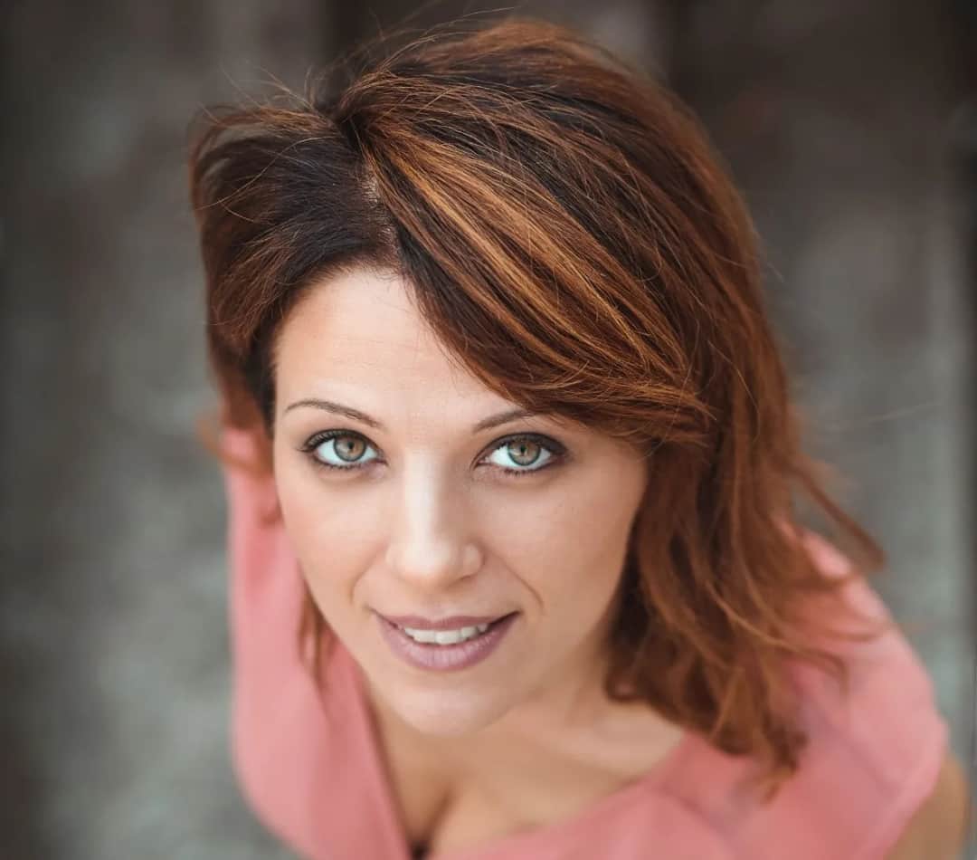 Fryzury, które odmładzają po 50 – wybierz idealny styl dla siebie