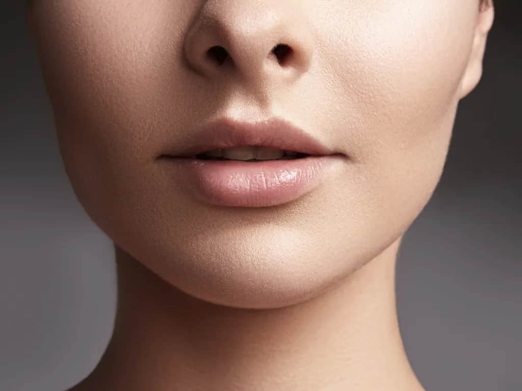 Powiększanie ust ile ml - jak wybrać odpowiednią ilość kwasu hialuronowego