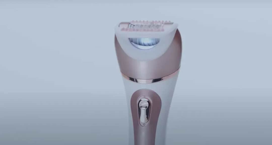 Golarka czy depilator: Który wybór zapewni Ci gładką skórę?