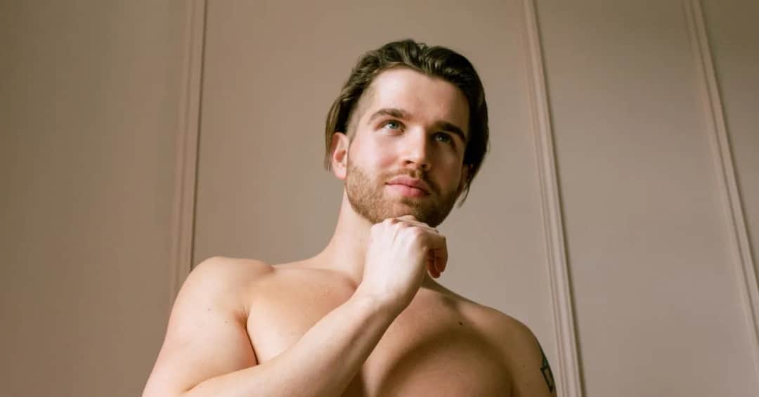 Czy golić pierwszy zarost? Oto co musisz wiedzieć przed goleniem